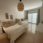 Villa Vivenda Em Marina Tenis Academy *
