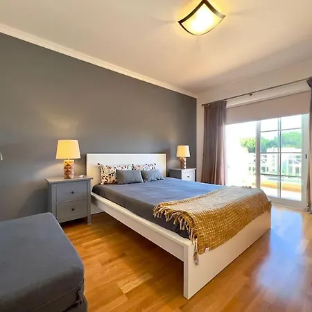 Vivenda Em Marina Tenis Academy Villa *