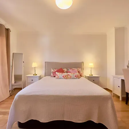 Vivenda Em Marina Tenis Academy *