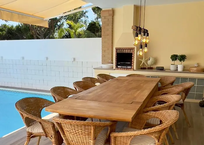 Vivenda Em Marina Tenis Academy * 维拉摩拉