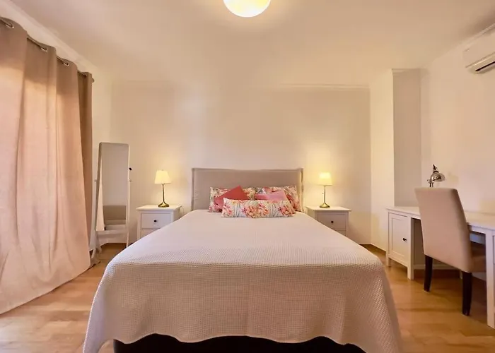 Vivenda Em Marina Tenis Academy * 维拉摩拉