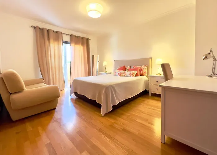 别墅 Vivenda Em Marina Tenis Academy